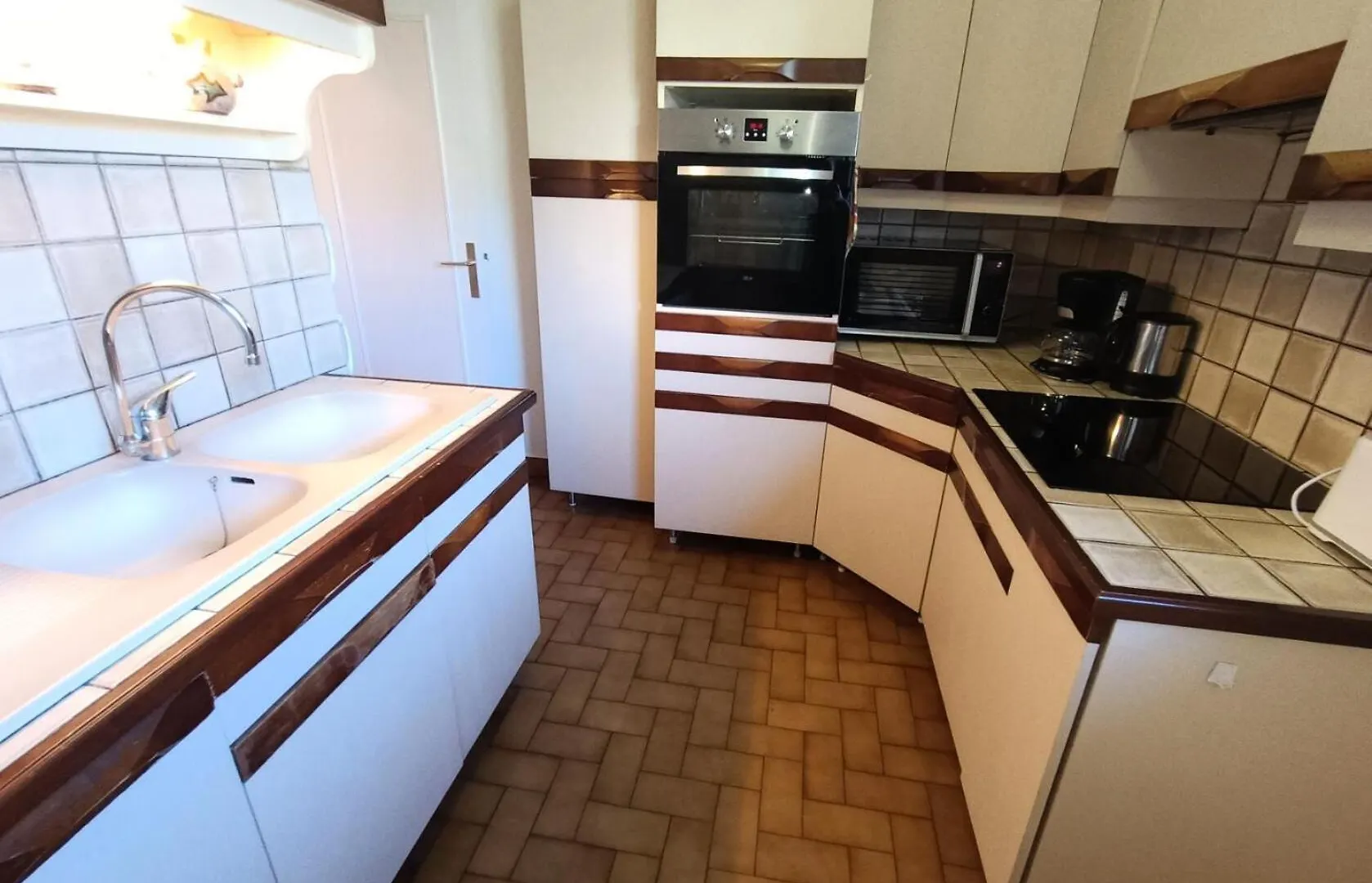 Residence Saint Christophe - Logement Traversant, Agreable Et Lumineux A 2 Pas De La Cure ! Mae-7244 Aix-les-Bains 0*,  France